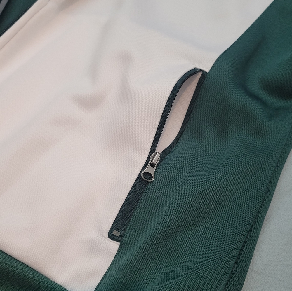 Green Bay Packers Jacket - Picture 4 of 7